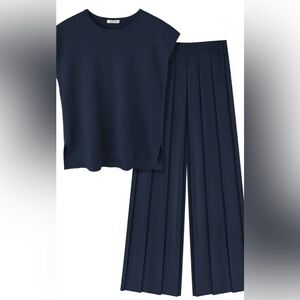 Elegant Navy Sleeveless Sweater